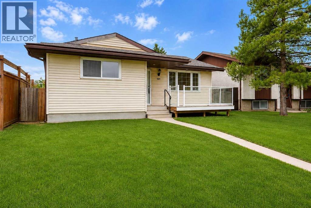 6607 Malvern Road NE, Marlborough Park, Calgary photo 2