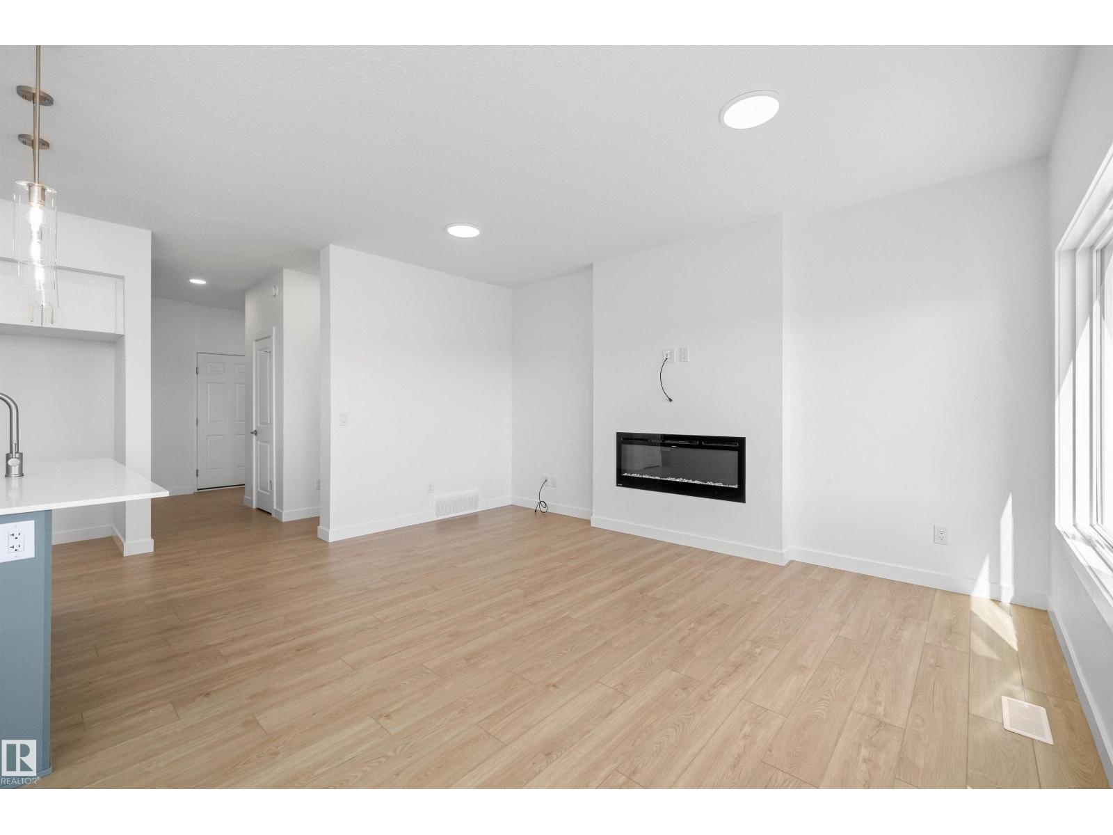 19123 20 AV NW - Image 46