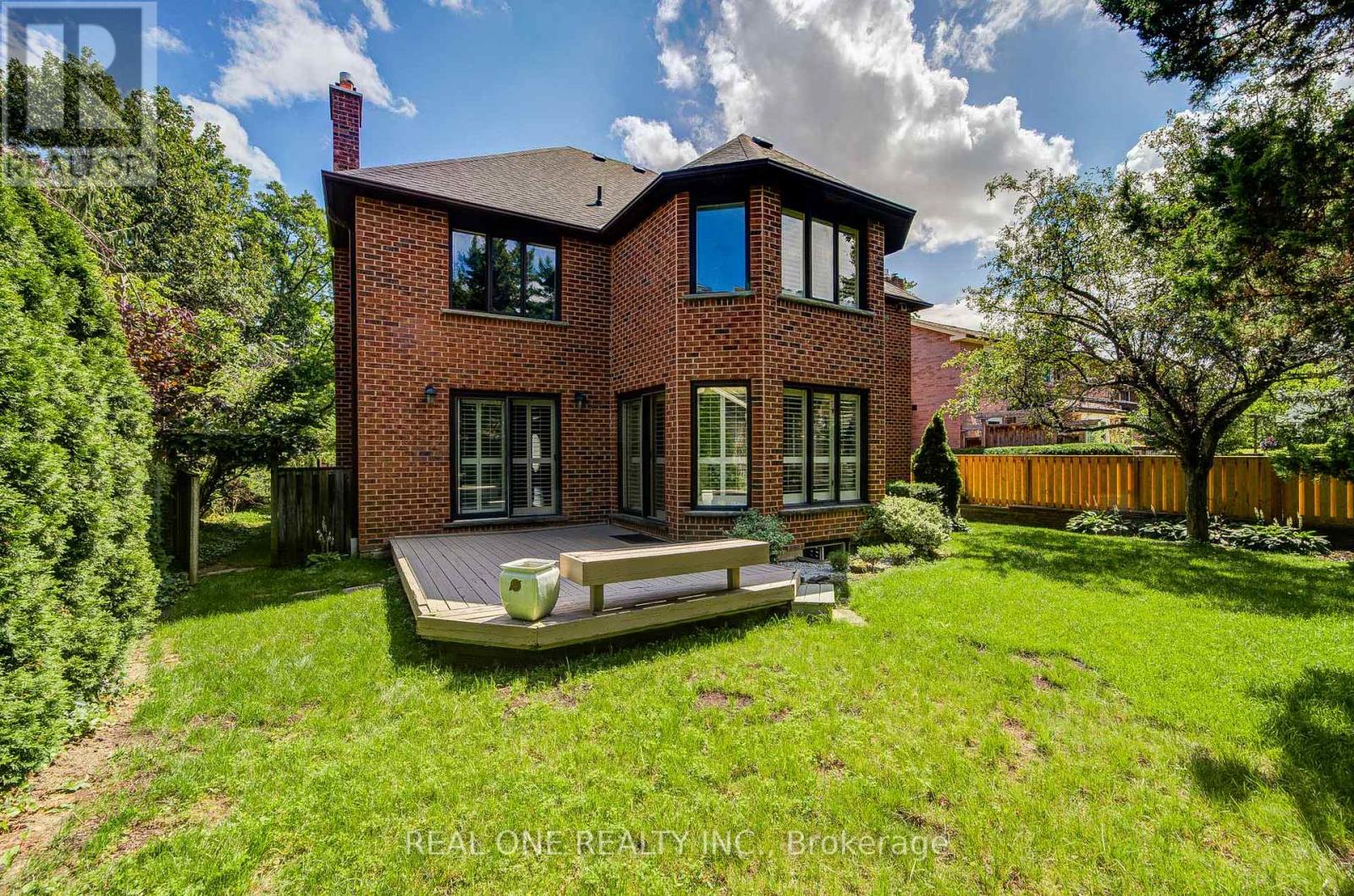 2025 BURBANK DRIVE - 49