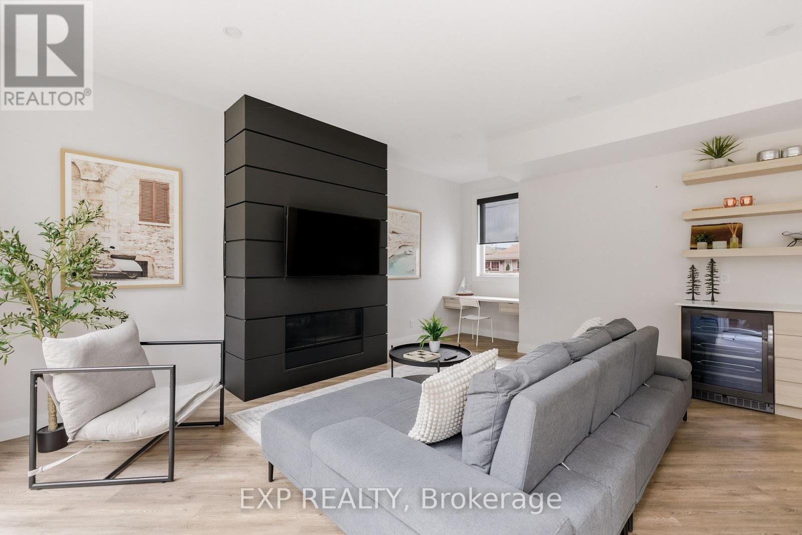 26 HURON STREET - Image 14