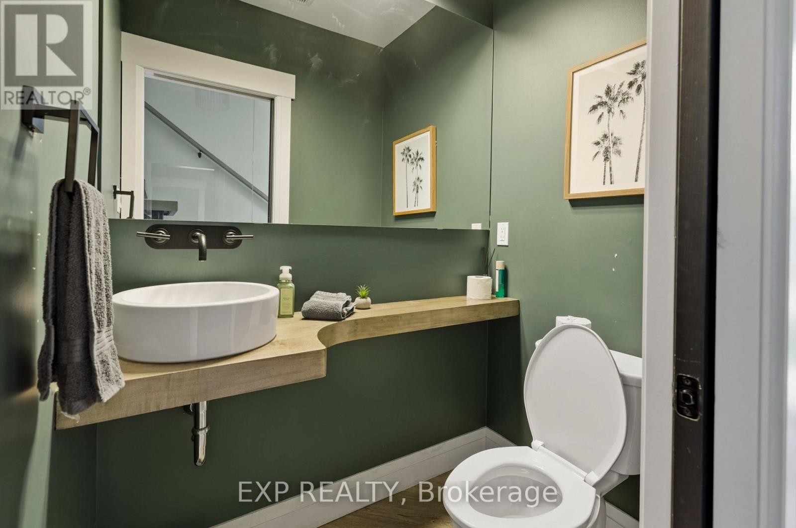 26 HURON STREET - Image 5