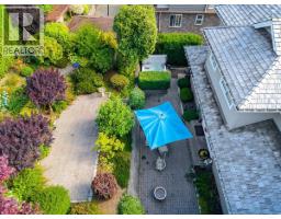 990 Leyland Street, West Vancouver, BC V7T2S4 Photo 6
