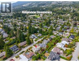 990 Leyland Street, West Vancouver, BC V7T2S4 Photo 12