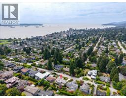 990 Leyland Street, West Vancouver, BC V7T2S4 Photo 10