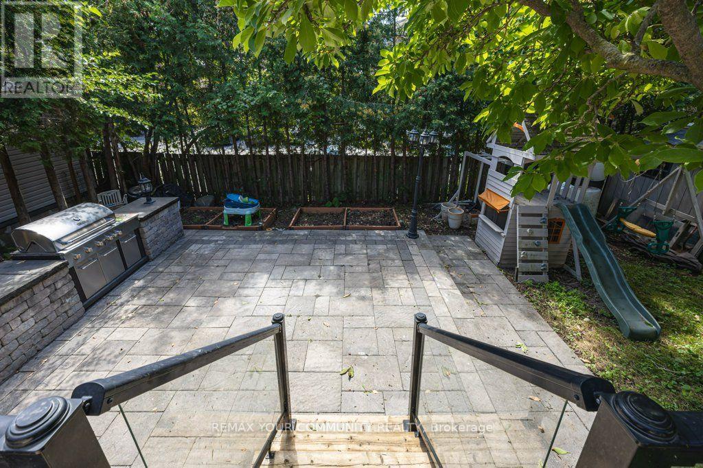 331 MAPLEHURST AVENUE - Image 39