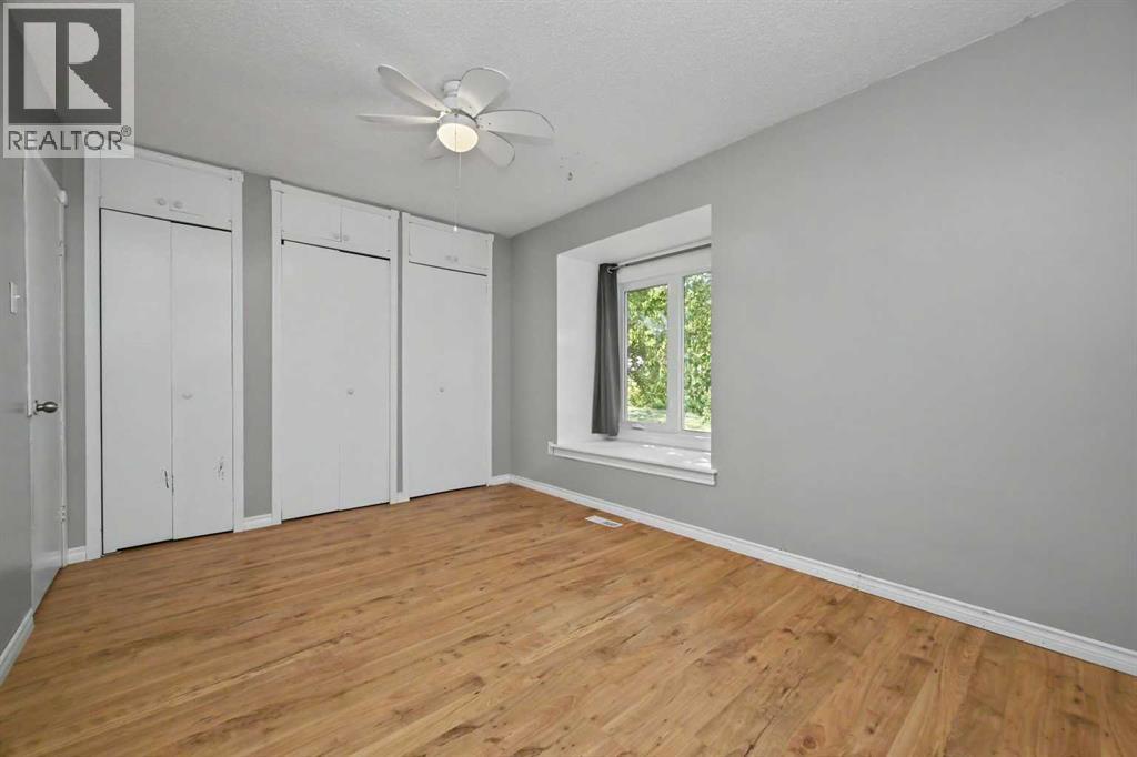 22118 HWY 669 - Image 16
