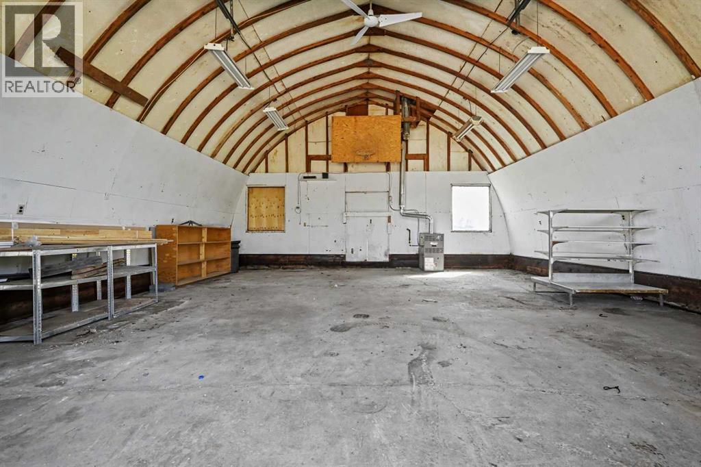 22118 HWY 669 - Image 27