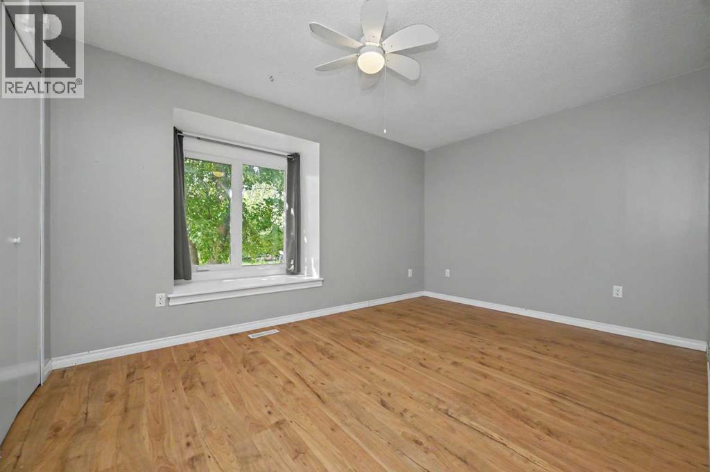 22118 HWY 669 - Image 15