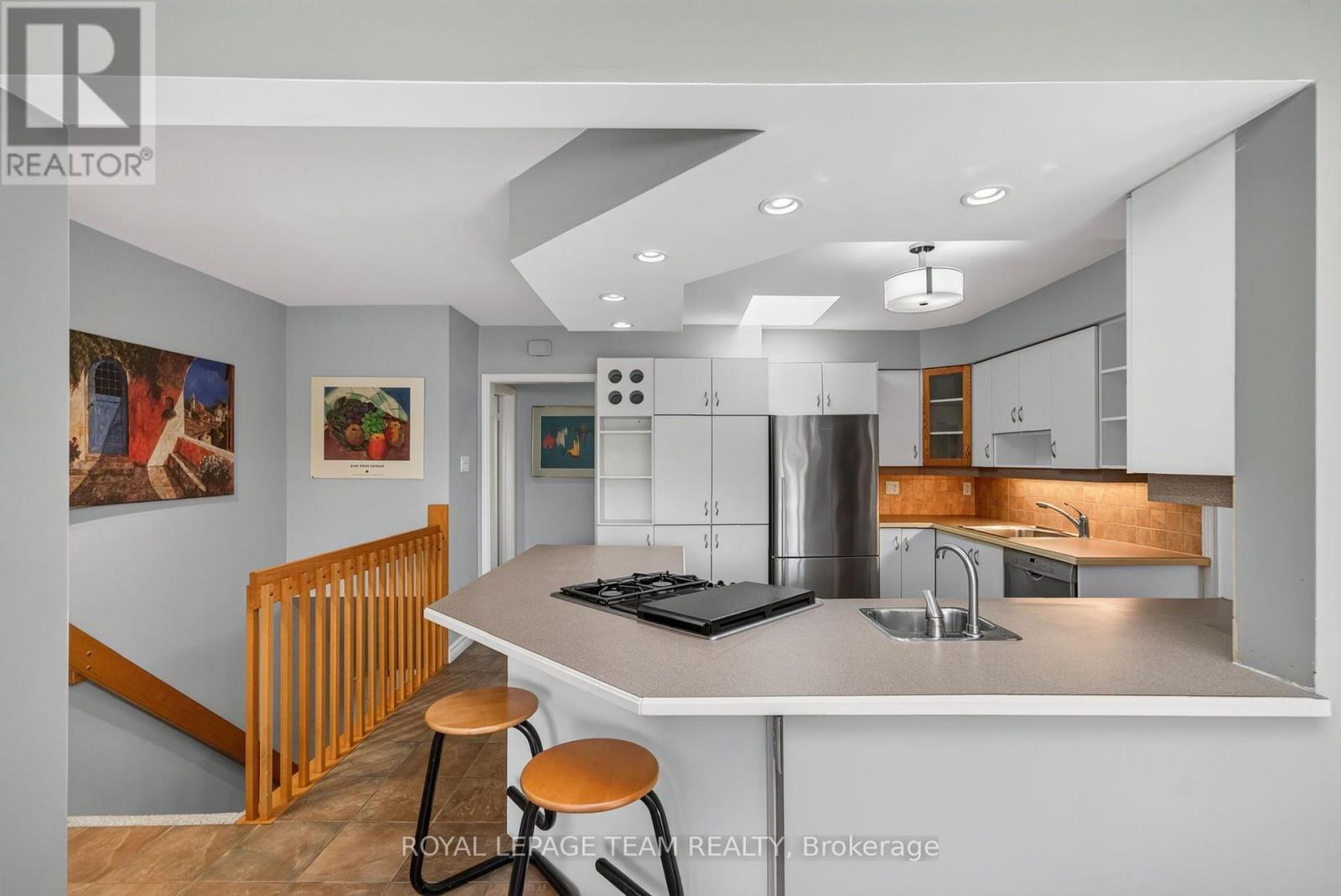 2713 DUPONT STREET - Image 15