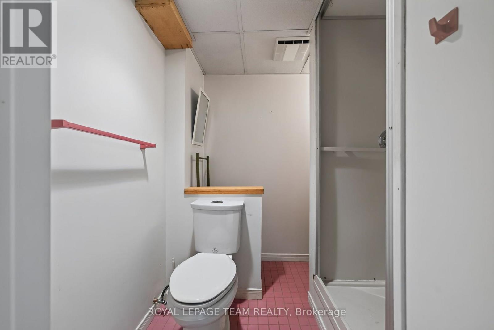 2713 DUPONT STREET - Image 37