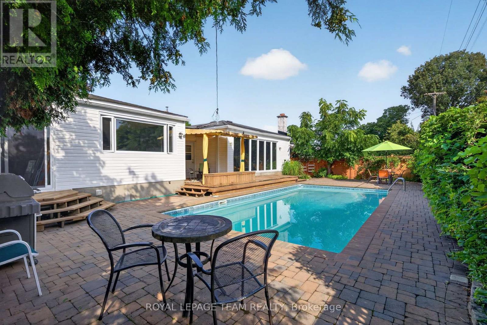 2713 DUPONT STREET - Image 40