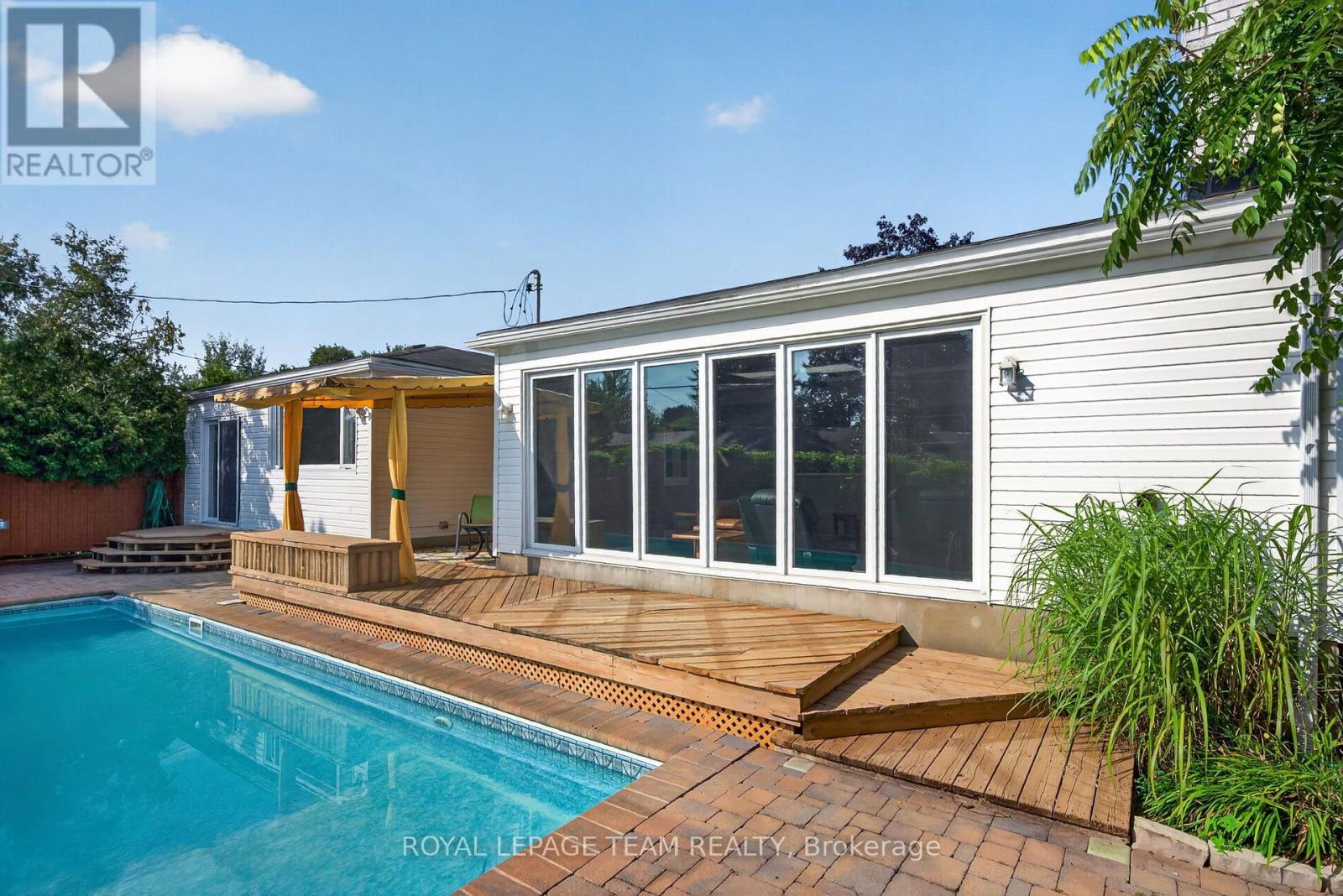 2713 DUPONT STREET - Image 43