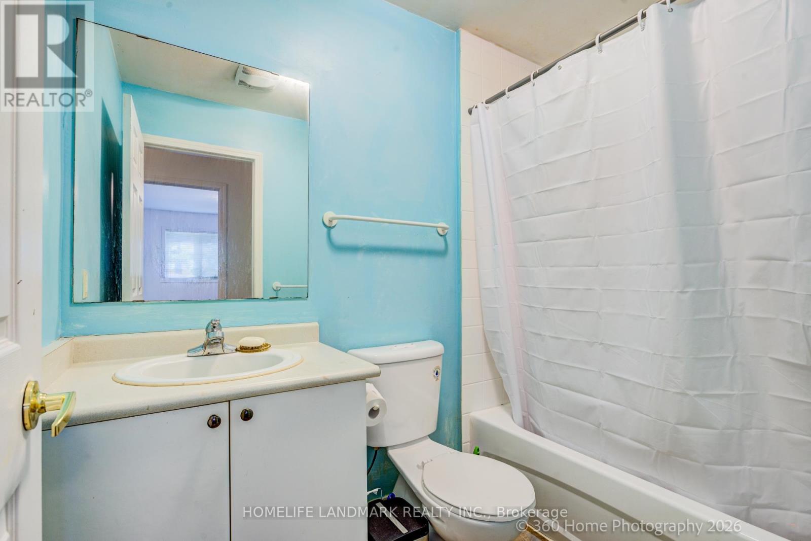#3 736 KINGSTON ROAD - 10