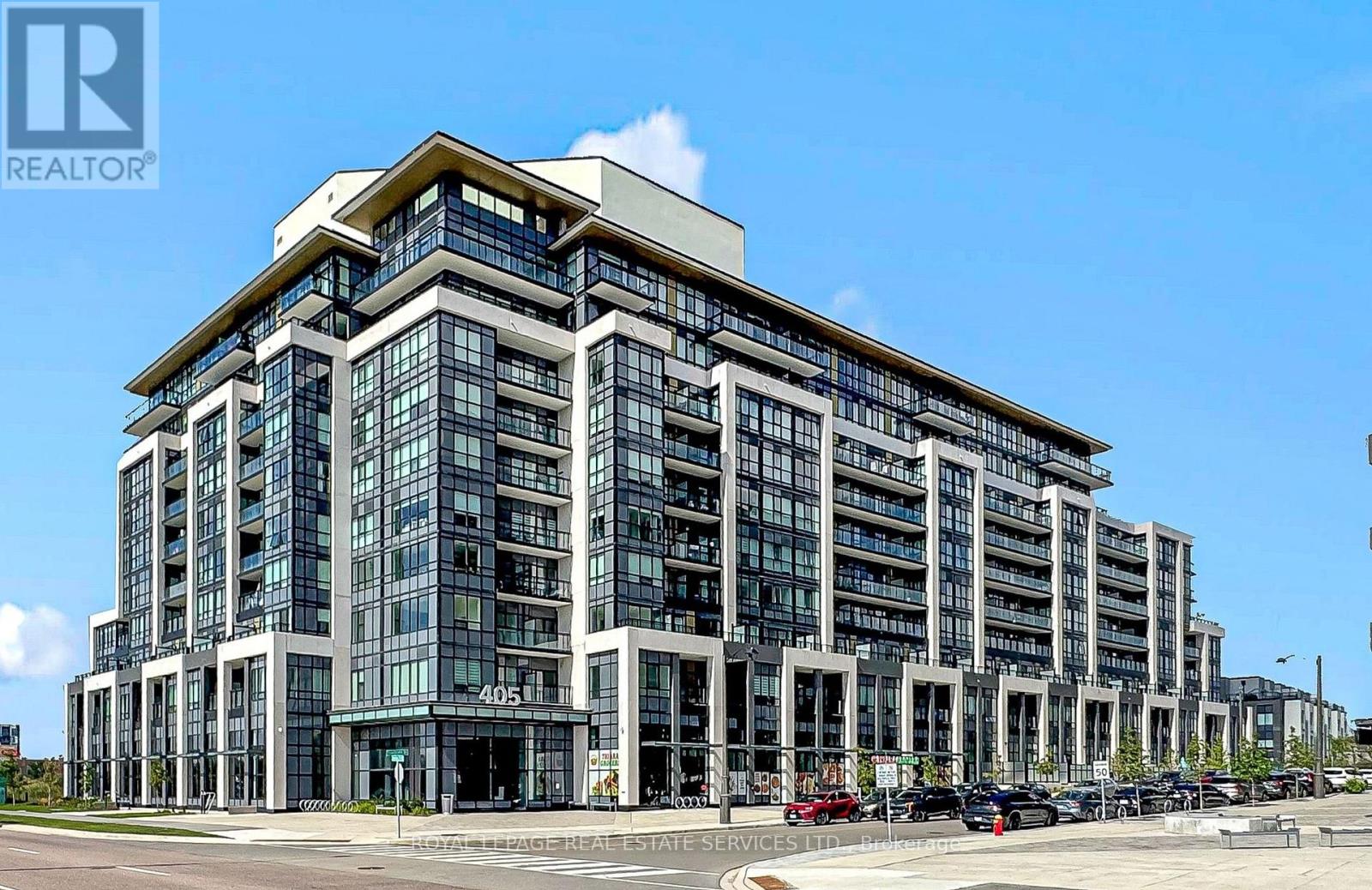 #431 405 DUNDAS STREET W - 1