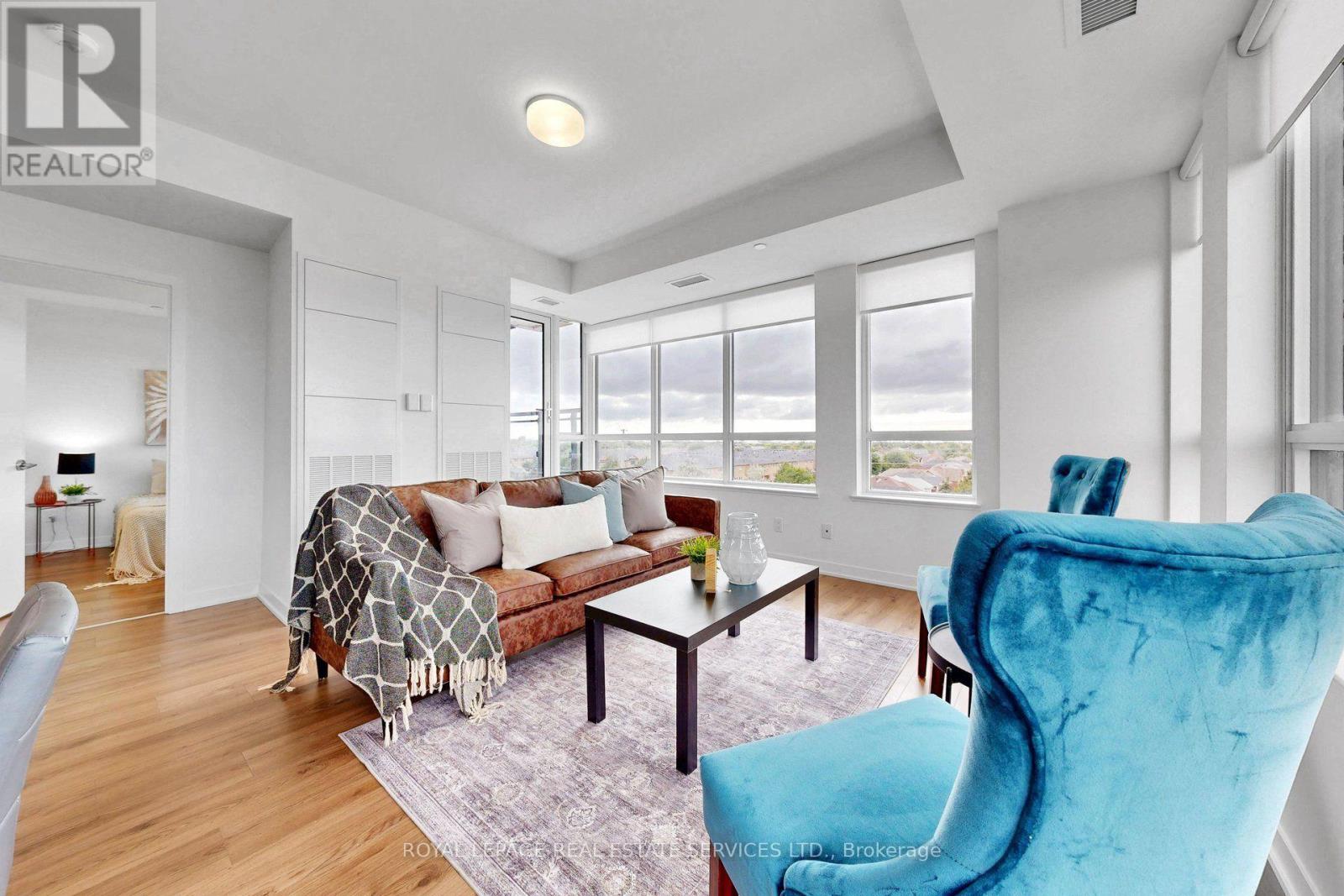#431 405 DUNDAS STREET W - 10