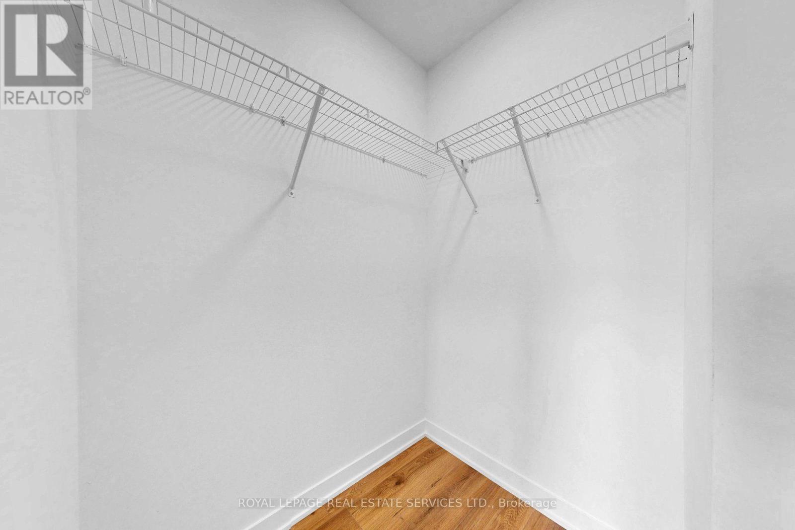 #431 405 DUNDAS STREET W - Image 15