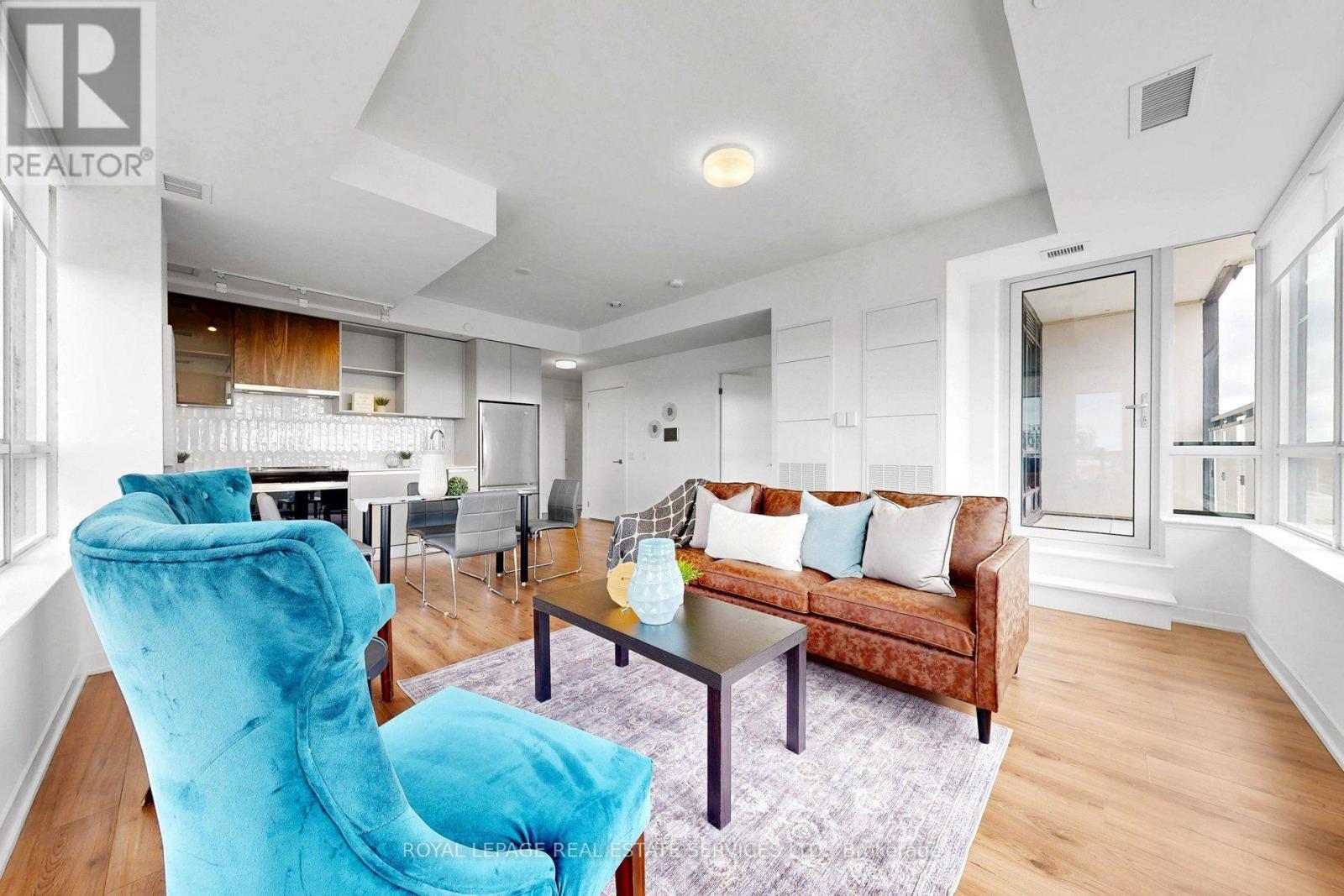 #431 405 DUNDAS STREET W - 6