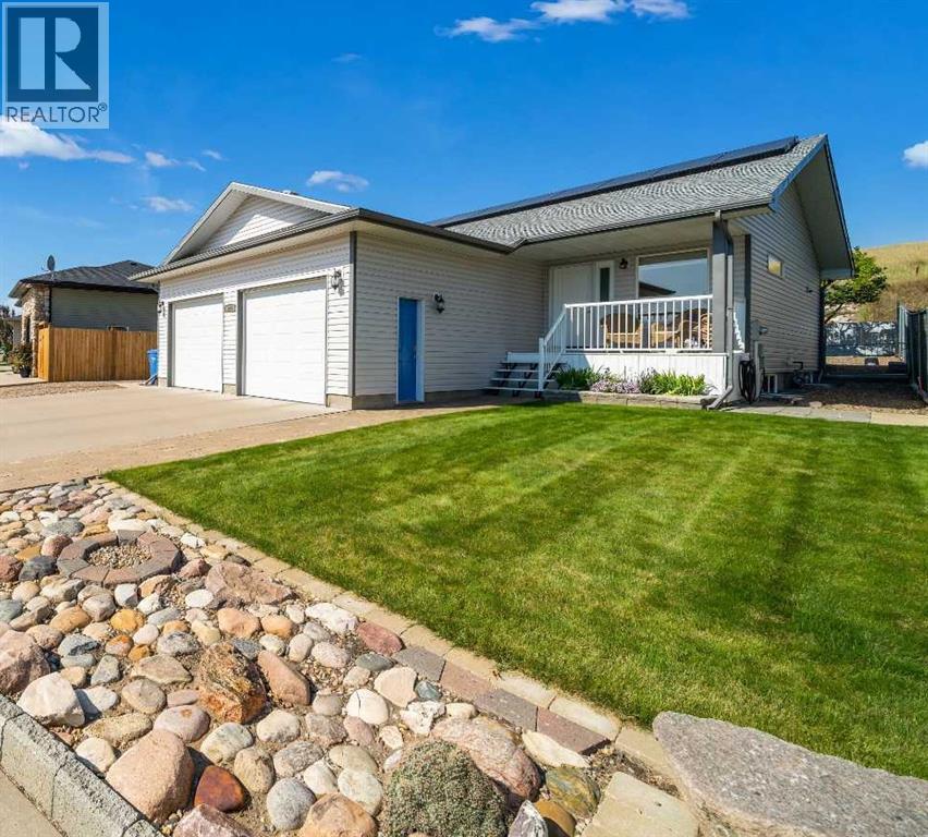228 Ranchman Bay NE