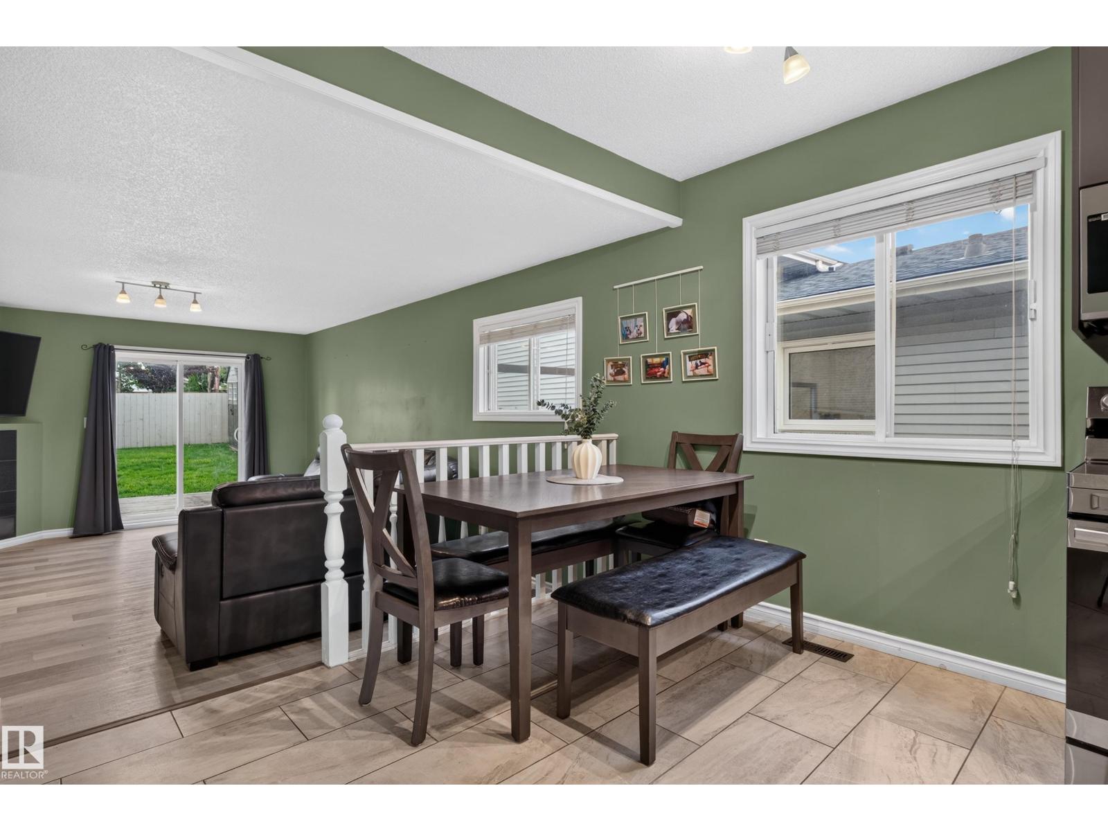 4107 35 ST NW NW, Kiniski Gardens, Edmonton photo 3