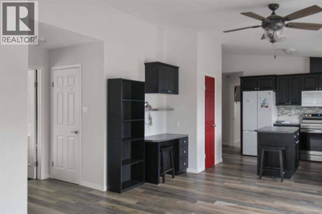 4932 51 Street - 12