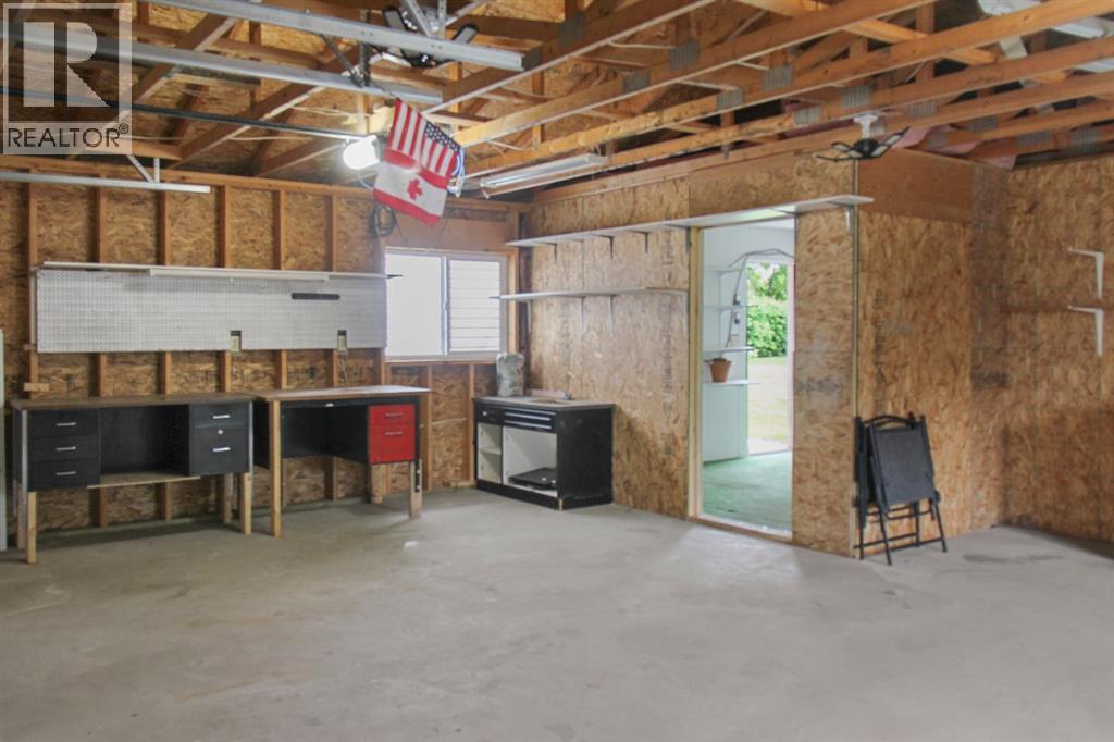 4932 51 Street - Image 24