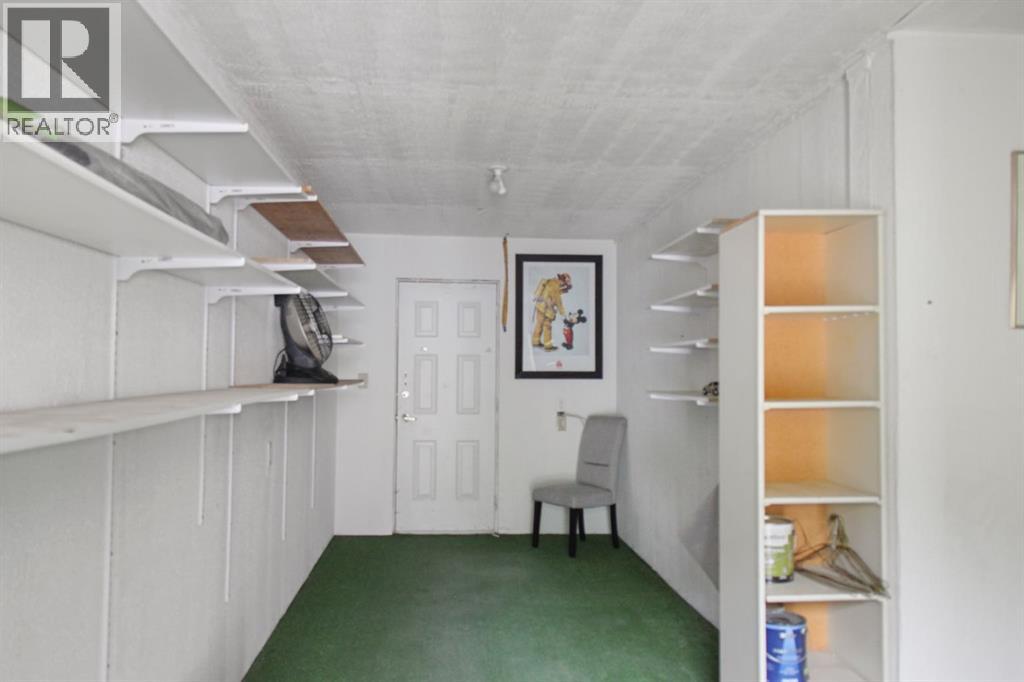 4932 51 Street - Image 25