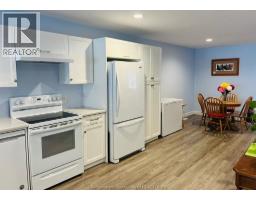 Kitchen - 105 Moonstone Crescent, Chatham, ON N7M0S2 Photo 8