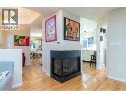 Living room - 3910 Cedar Hill Cross Rd, Saanich, BC V8P2N2 Photo 9