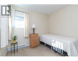 3910 Cedar Hill Cross Rd, Saanich, BC V8P2N2 Photo 23