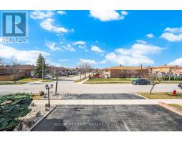 3938 Midhurst Lane, Mississauga, ON L4Z1C7 Photo 23