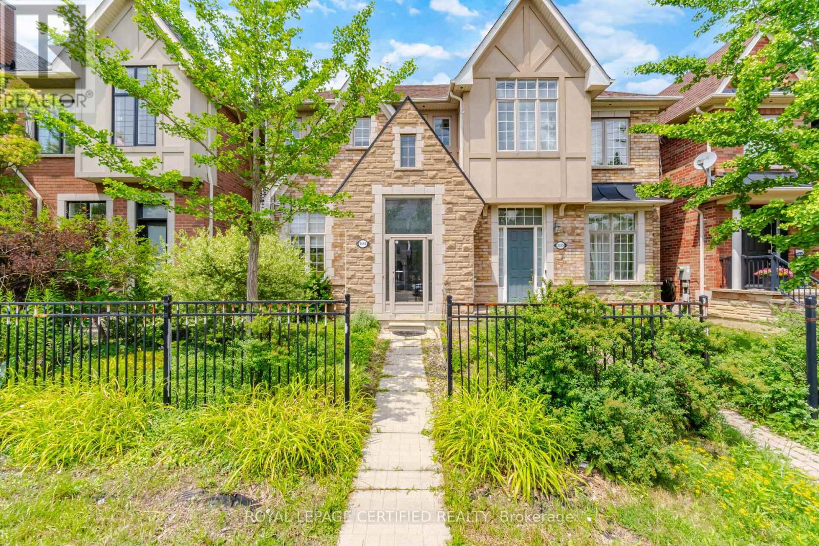 Photo of 3555 Eglinton Avenue