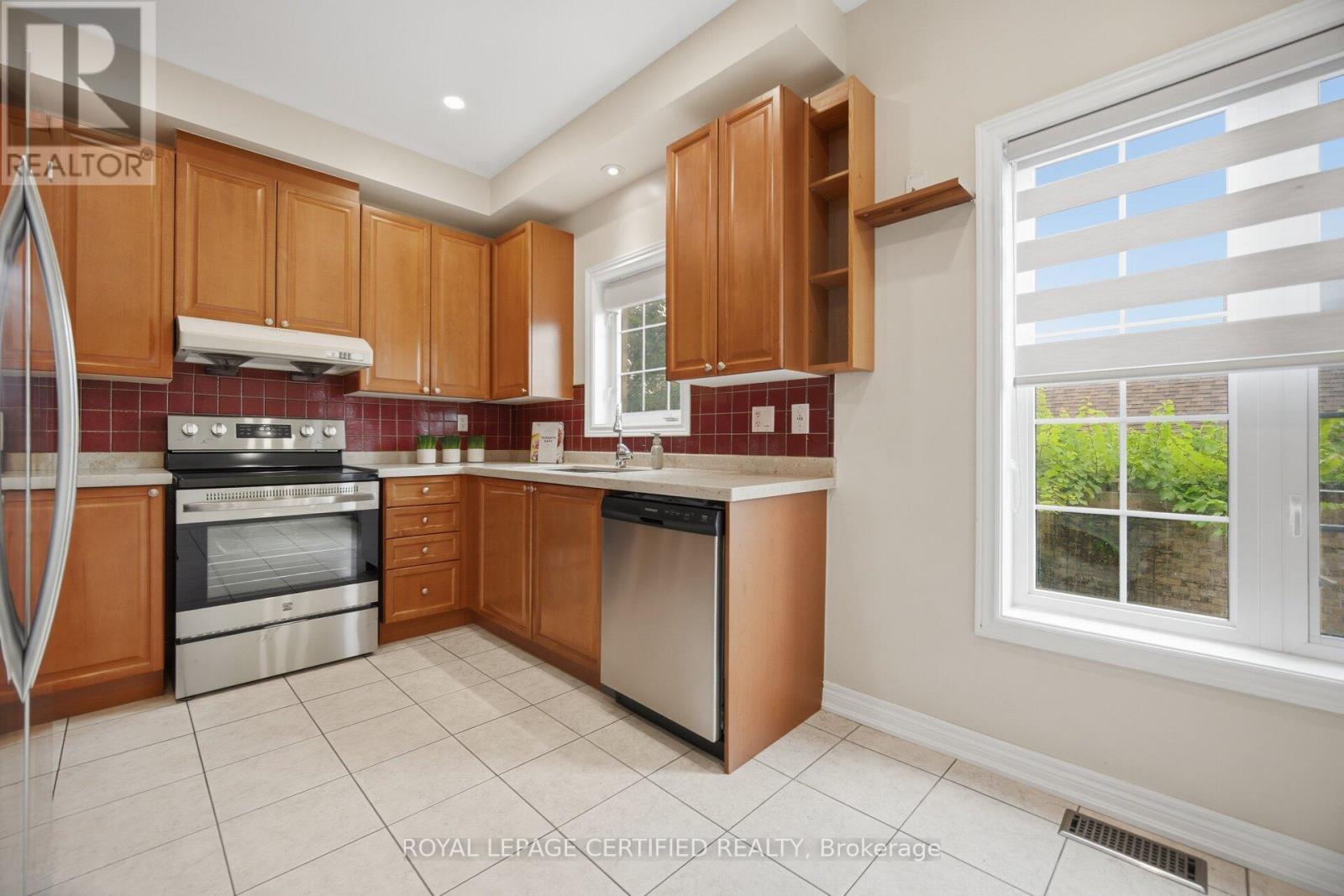 3555 EGLINTON AVENUE W - 10