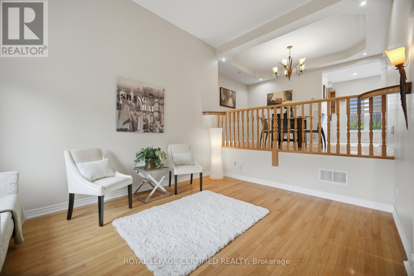 3555 EGLINTON AVENUE W - 4