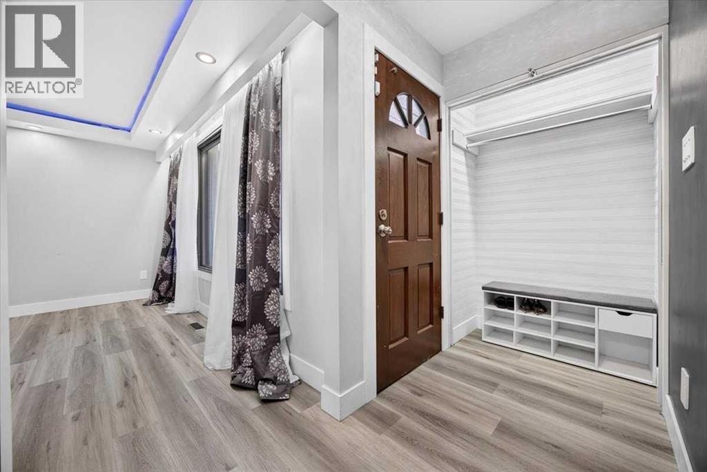 126 Marbrooke Circle NE, Marlborough, Calgary photo 4