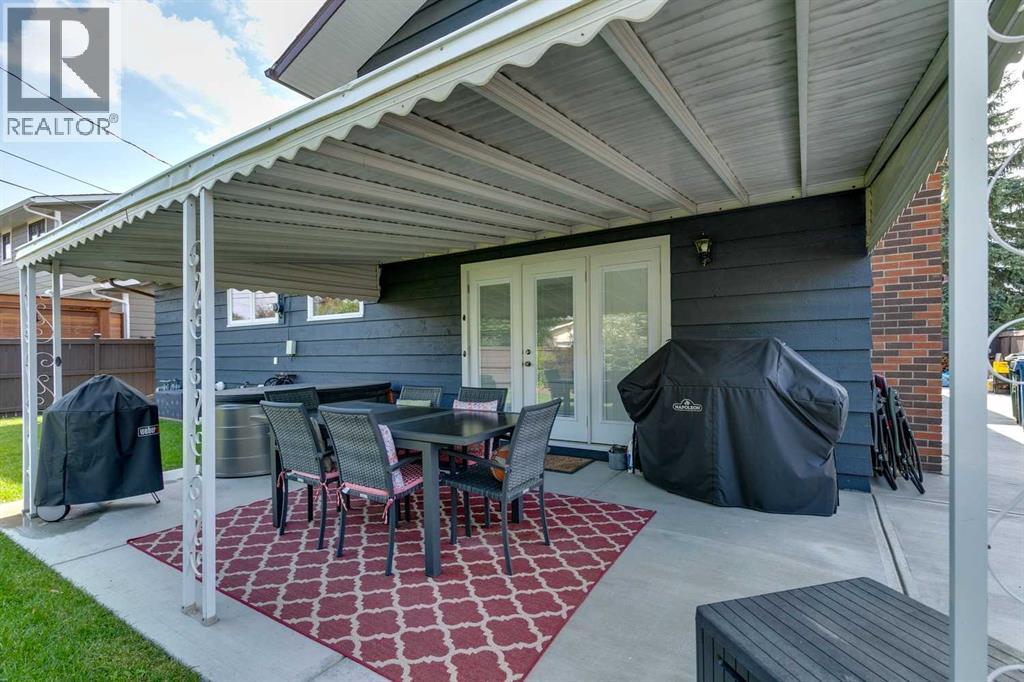 1515 Lake Bonavista Drive SE - 41