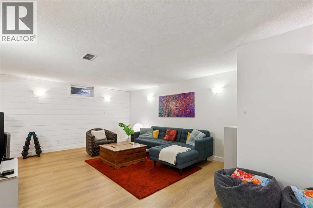 1515 Lake Bonavista Drive SE - 32