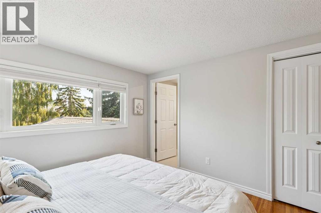 1515 Lake Bonavista Drive SE - 26