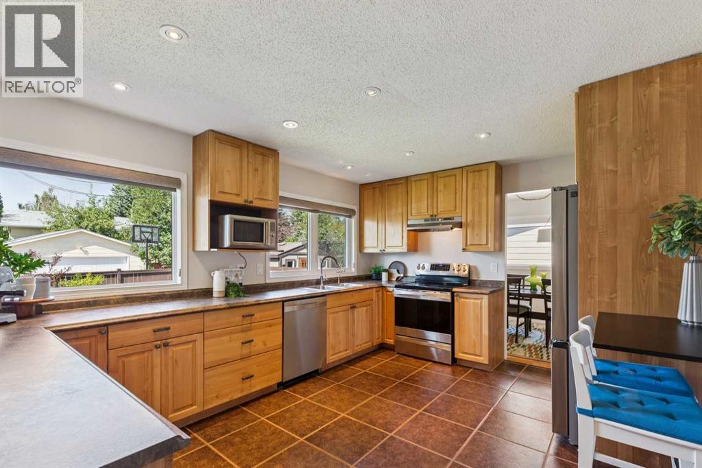 1515 Lake Bonavista Drive SE - 13
