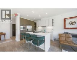 502 1621 Hamilton Avenue, North Vancouver, BC V7P0B6 Photo 12