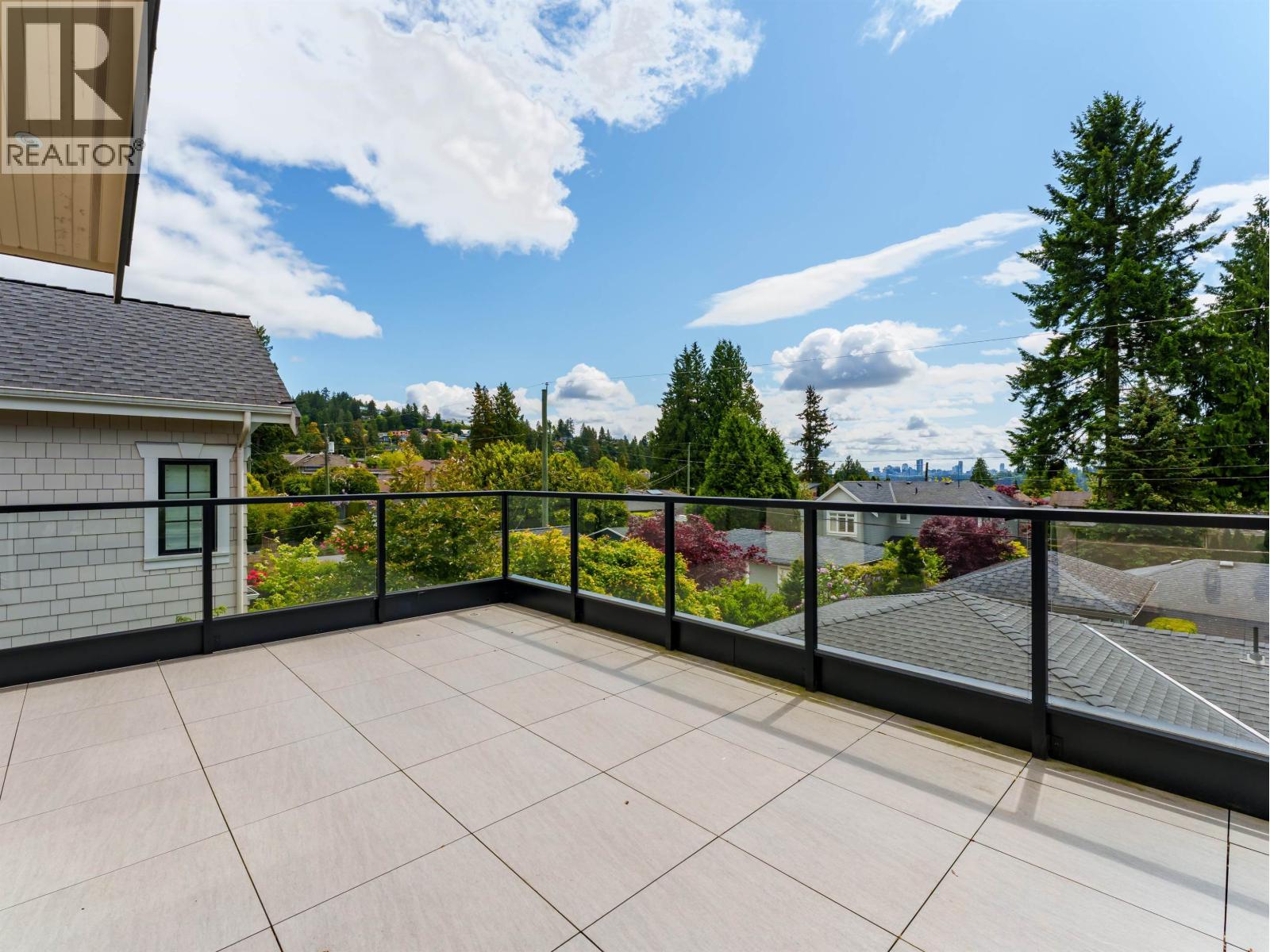 1260 KINGS AVENUE, West Vancouver