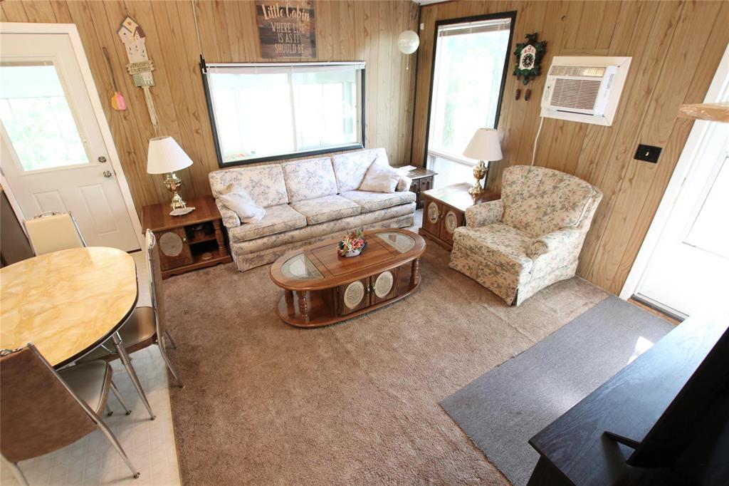 64 Riverside Parkway, Lac Du Bonnet, Manitoba, R0E0A0, Lac Du Bonnet, Manitoba — photo 4 of 5