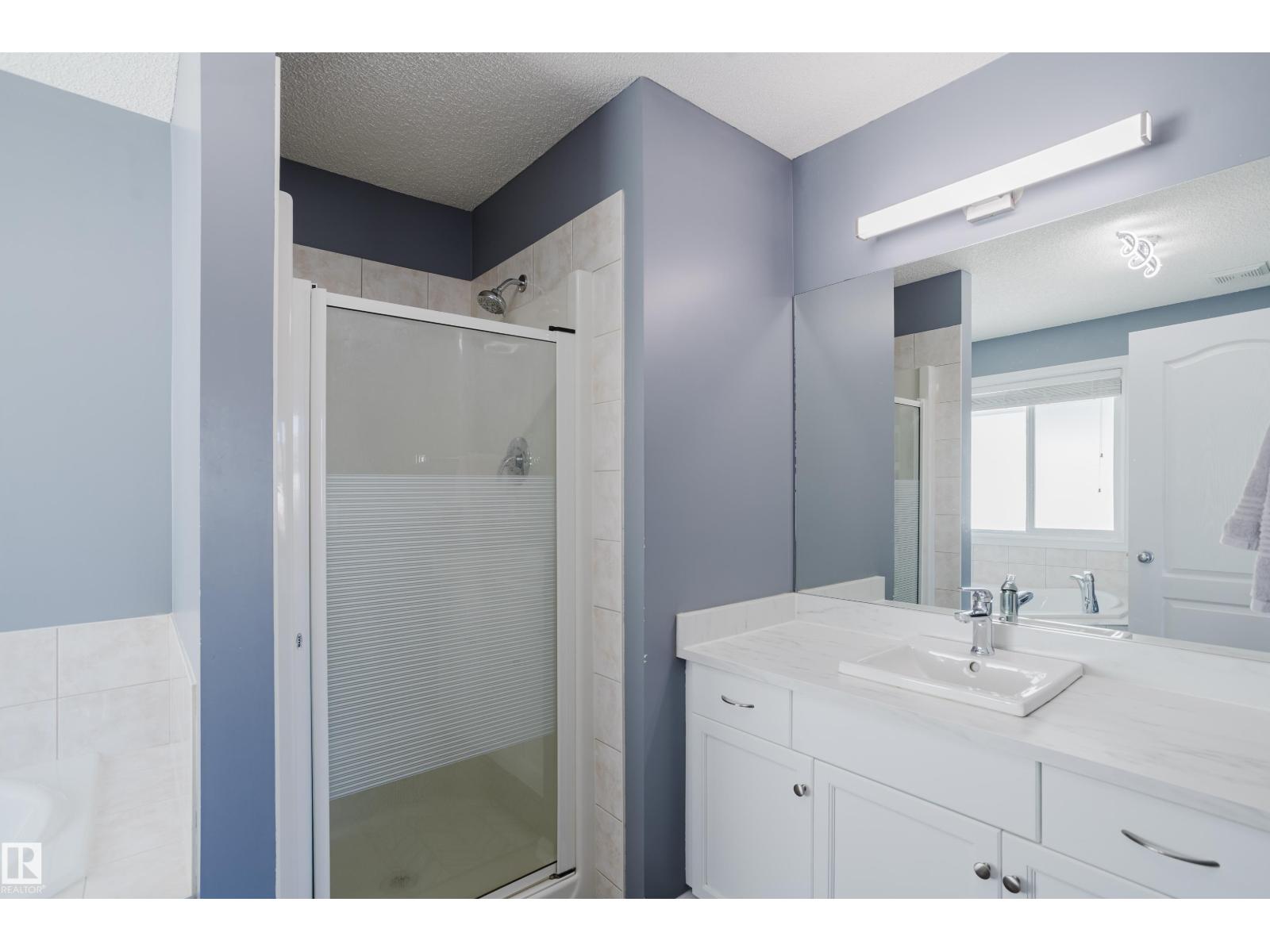 8307 6 AV SW - Image 22
