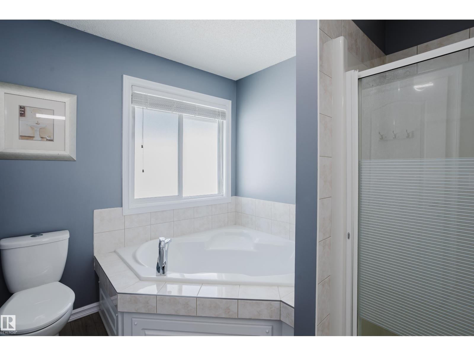 8307 6 AV SW - Image 23
