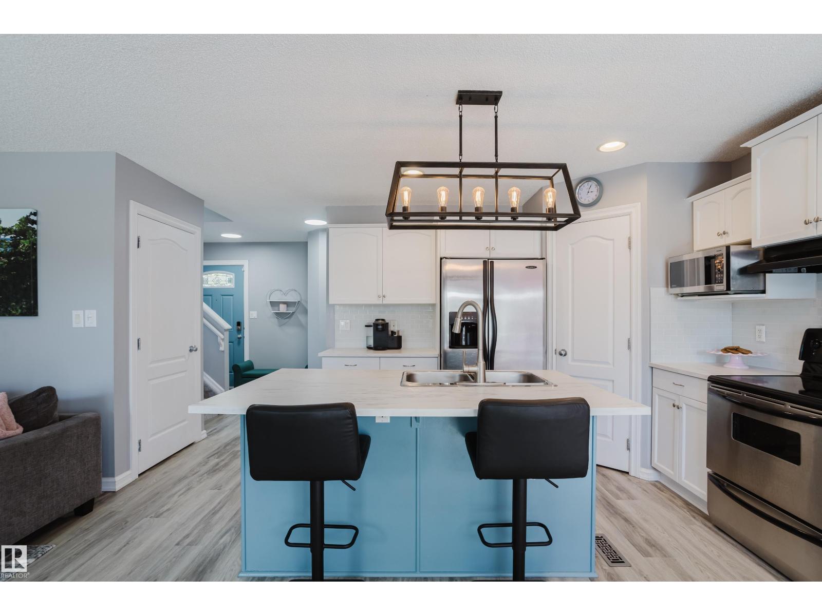 8307 6 AV SW - Image 8
