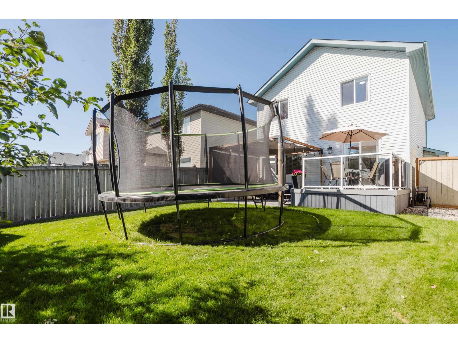 8307 6 AV SW - Image 42