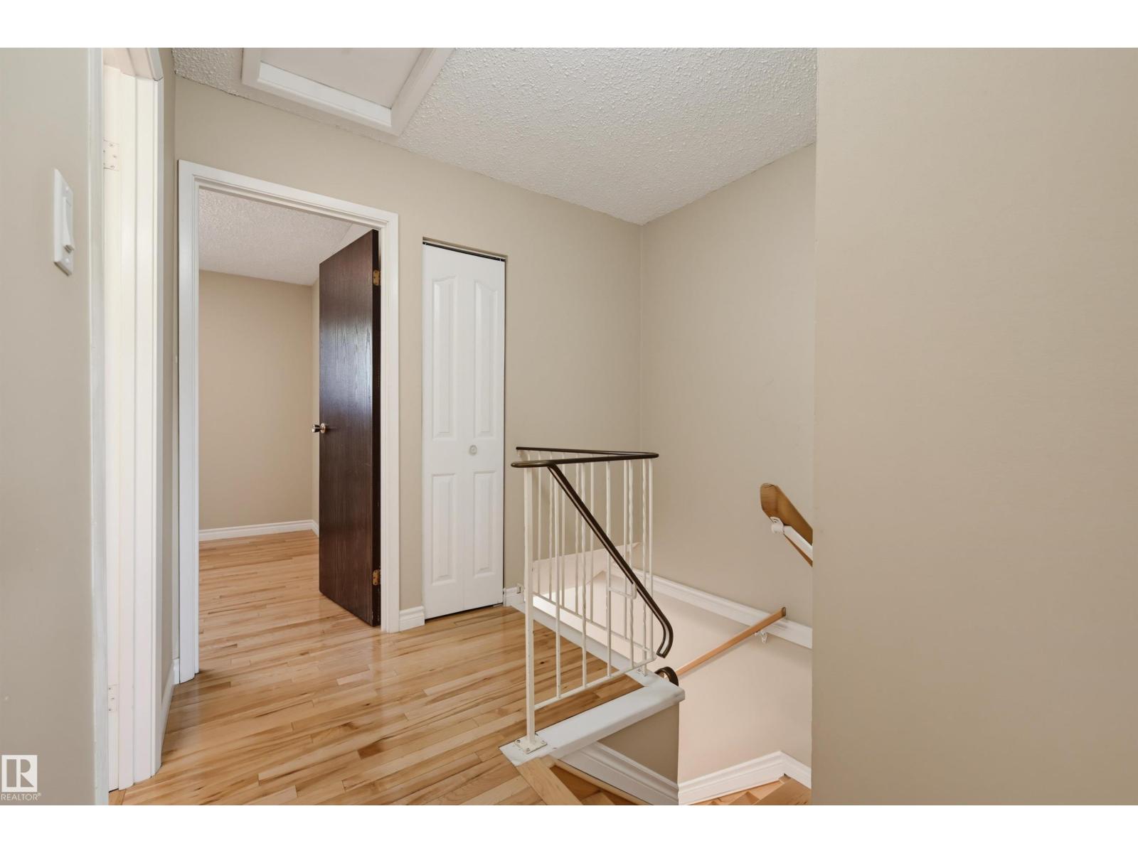 #139 10633 31 AV NW - Image 16