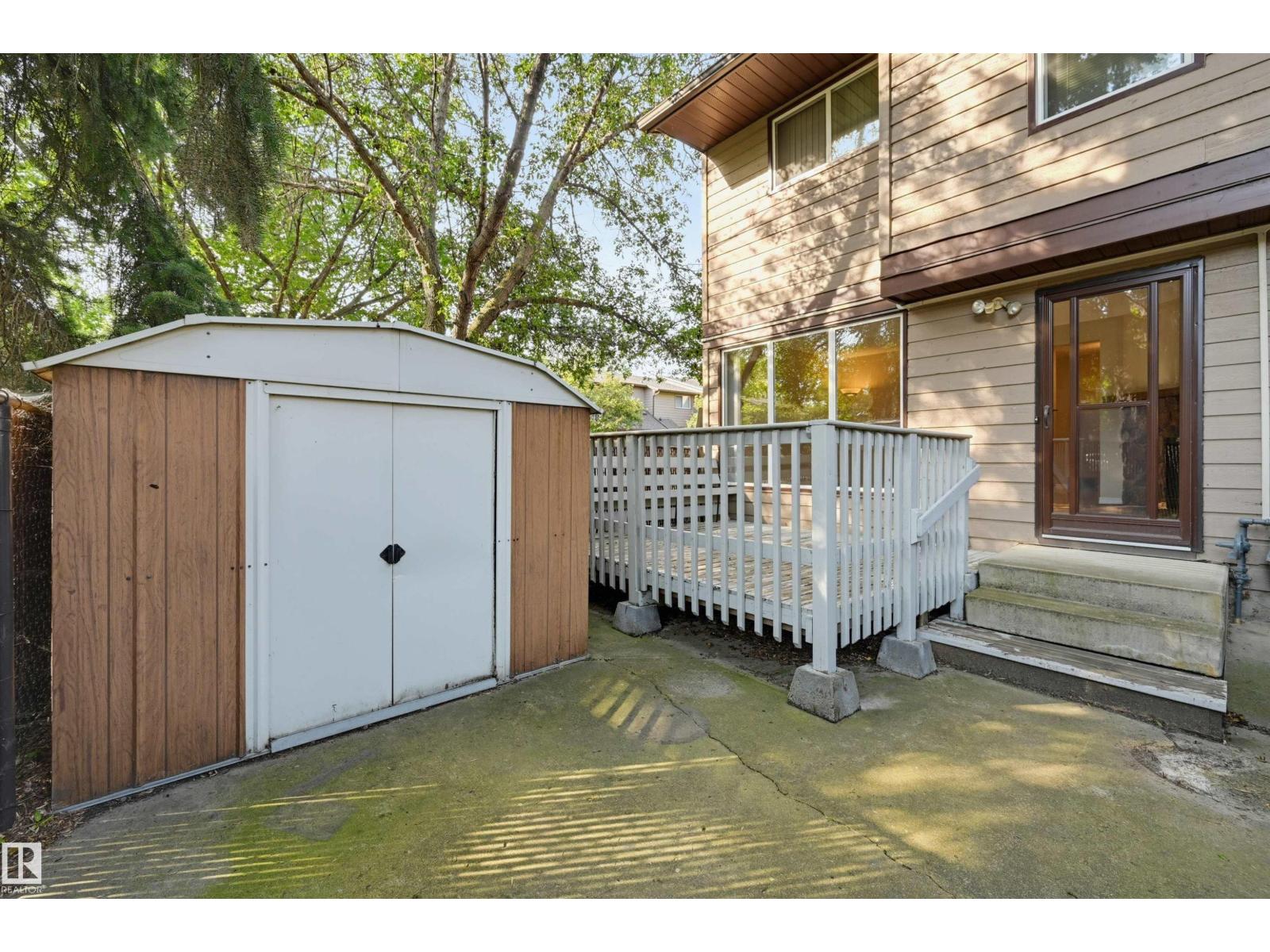#139 10633 31 AV NW - 33