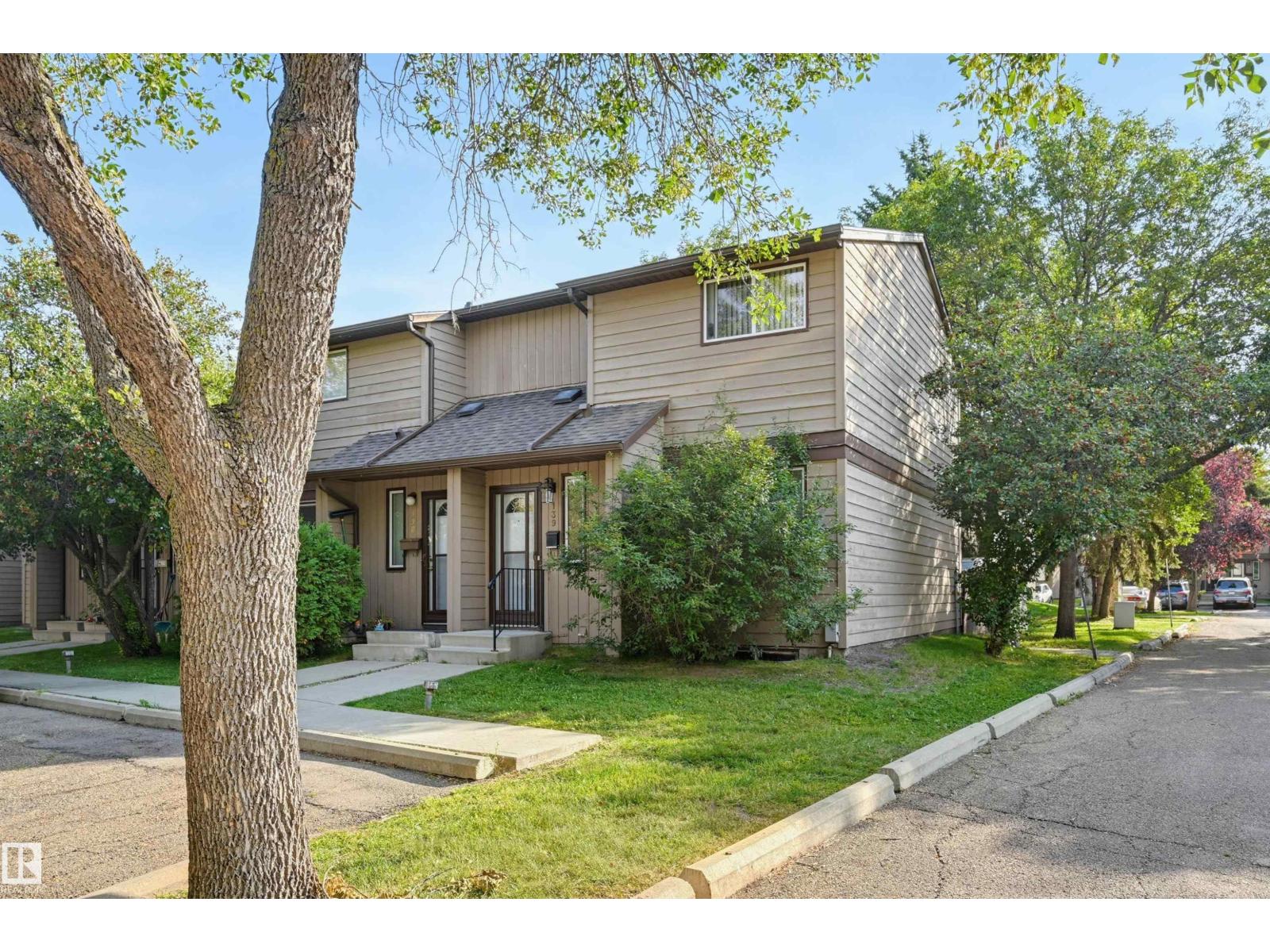 #139 10633 31 AV NW - 1