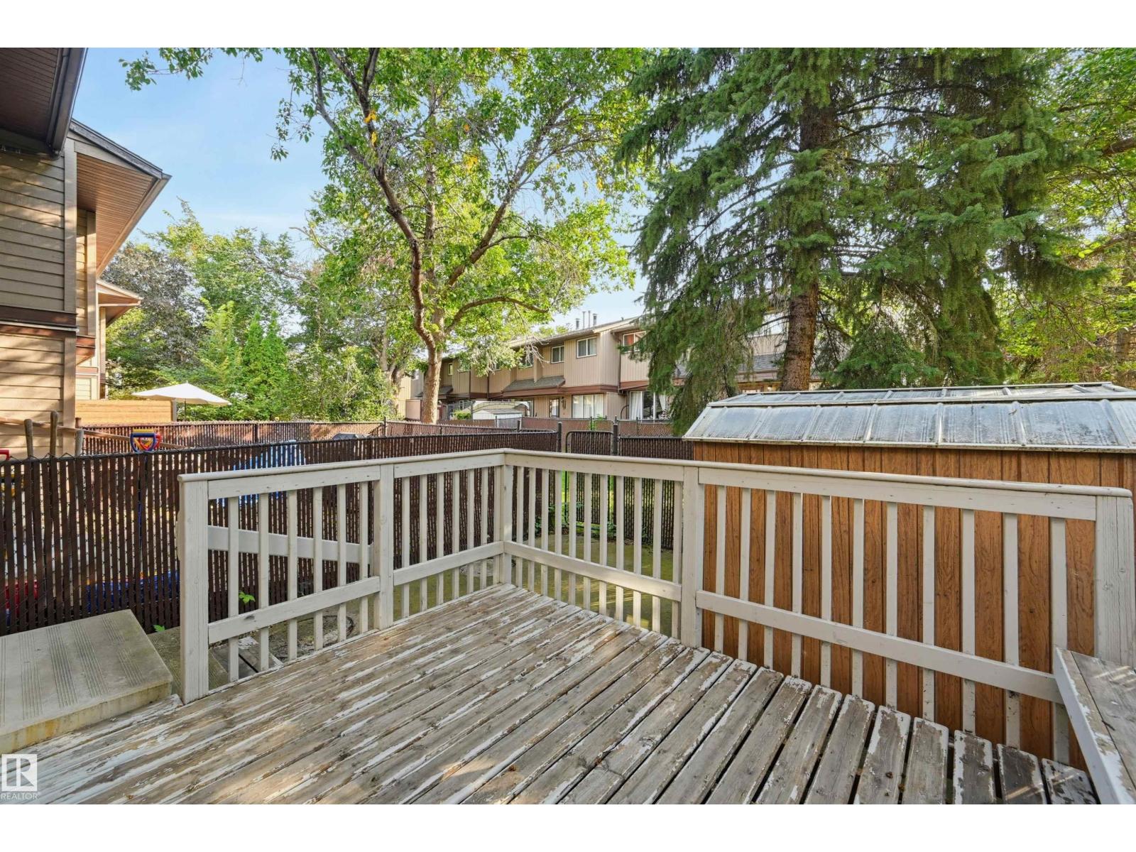 #139 10633 31 AV NW - 32