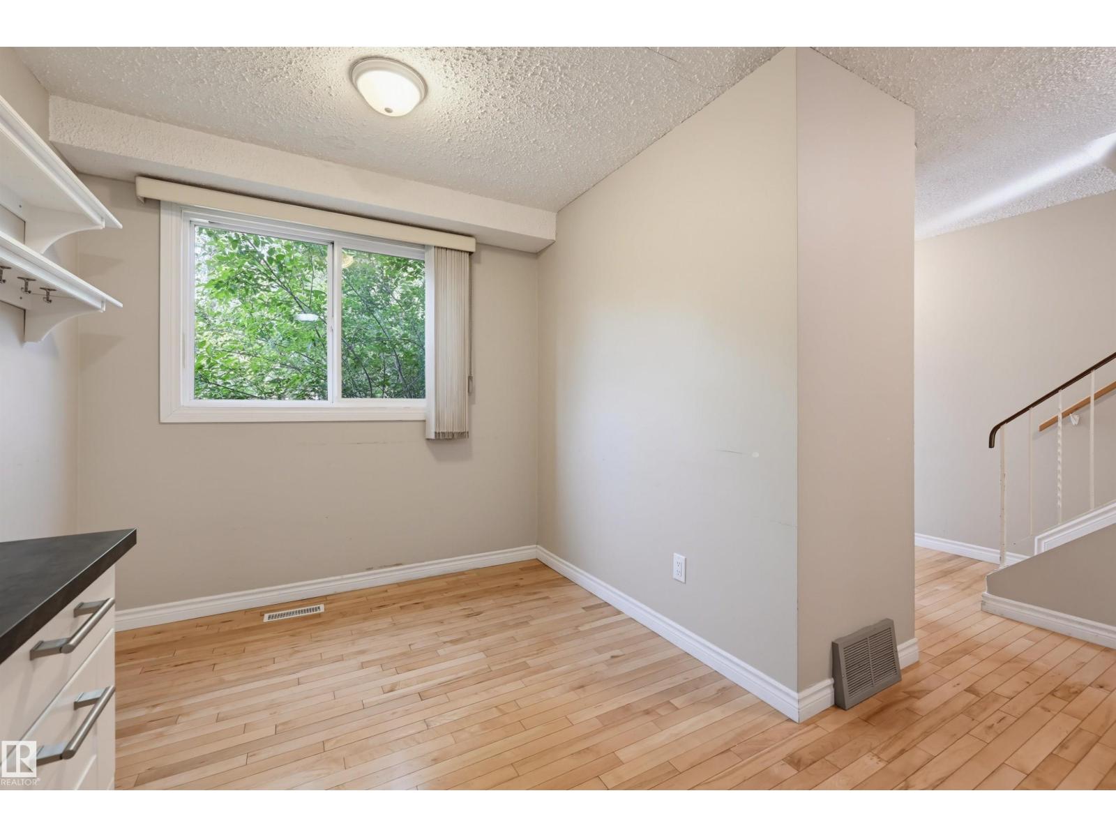 #139 10633 31 AV NW - Image 7